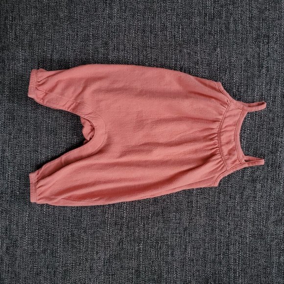 0 to 3 Month Lot - Romper, Sweaters, Pants, Shirt - Picture 6 of 11